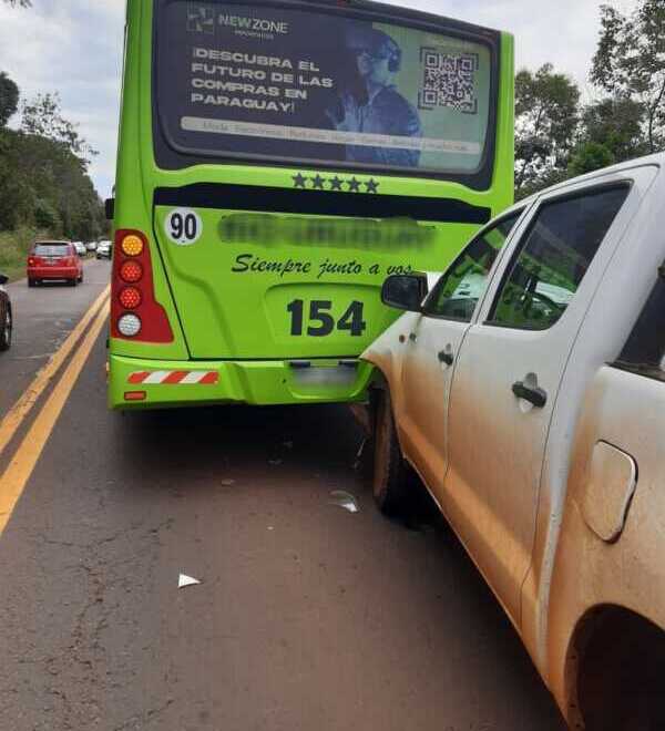 Accidente en cadena en Puerto Iguazú dejó un conductor hospitalizado Imagen de WhatsApp 2025 09 11 a las 16.56.09 e6f21a6f e1757621931930 - 2