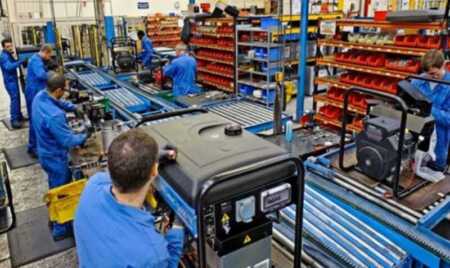 Empresas líderes presentan sus balances en un contexto de consumo condicionado y señales mixtas en la actividad productiva.