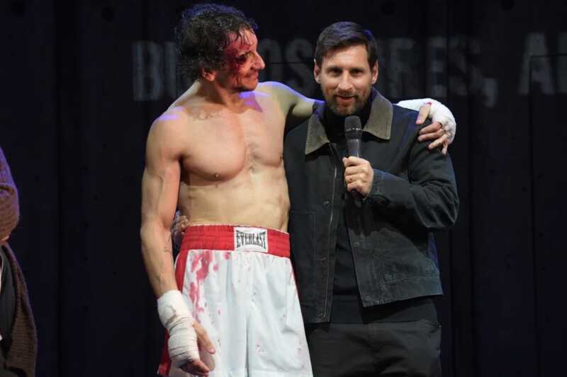 Messi fue al teatro a ver a Nico Vázquez y se llevó la ovación de la noche 14 WhatsApp Image 2025 09 03 at 08.26.48 6 - 13
