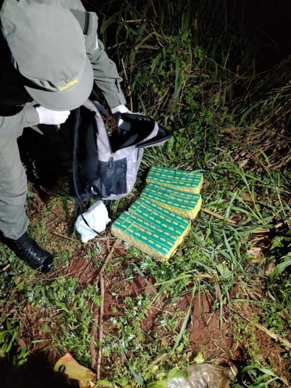 Golpe al narcotráfico en Iguazú: Gendarmería secuestró ketamina valuada en $64,8 millones 2 Droga en la frontera: hallan 96 frascos de ketamina en Puerto Iguazú