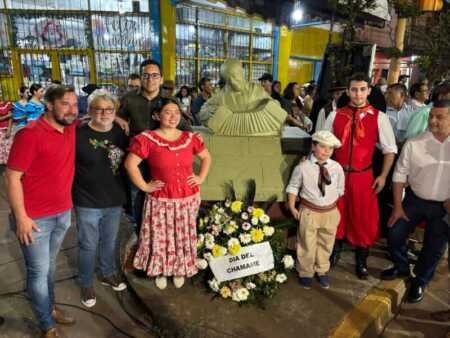 El chamamé hizo vibrar a Posadas en una noche de homenaje y fiesta popular chamamé