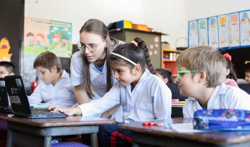 Cuando la educación se filtra, el país se revela 6 educación docentes