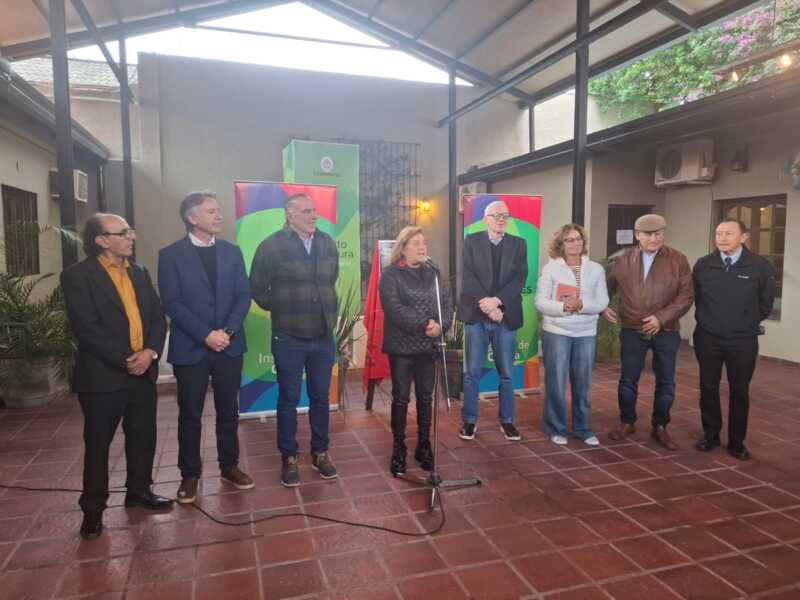 Corrientes despidió con honores al músico Raúl Barboza 4 imagen 102612 - 3