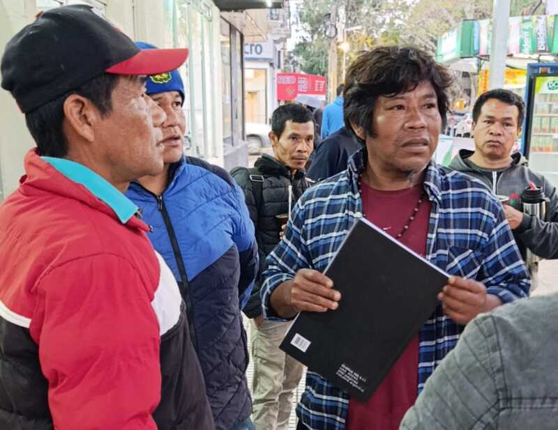 Comunidades Mbya Guaraní denuncian promesas incumplidas y exigen soluciones inmediatas en la capital provincial.