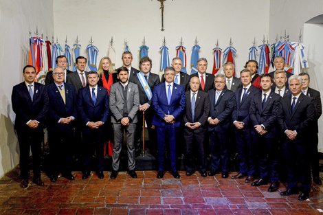Pegoraro: “Los gobernadores aliados a Milei salieron fortalecidos, pero los de Provincias Unidas quedaron golpeados” milei y gobernadores misiones