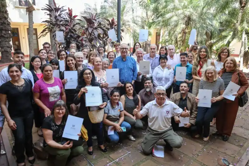 Misiones celebra el Día de las Bibliotecas Populares tras entregar recursos por casi $150 millones 6 passalacqua bibliotecas - 5