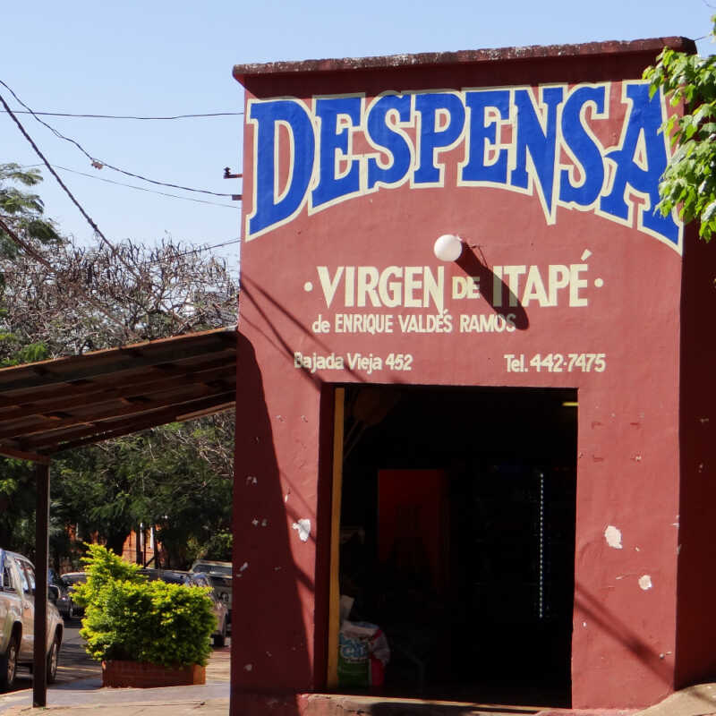 Doña Pomposa, vecina entrañable y referente cultural de la Bajada Vieja, impulsora incansable del jopará del Karaí Octubre.