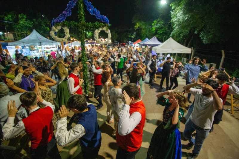 Mujeres Tierra Roja vuelve a Posadas con charlas, música y experiencias culturales 3 6589c22b 5761 414a afed 9bf080cdb83a - 2