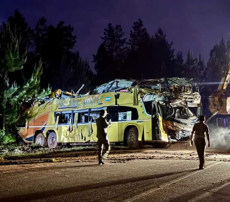 Catorce heridos permanecen internados tras la tragedia en Campo Viera 2 Colectivo
