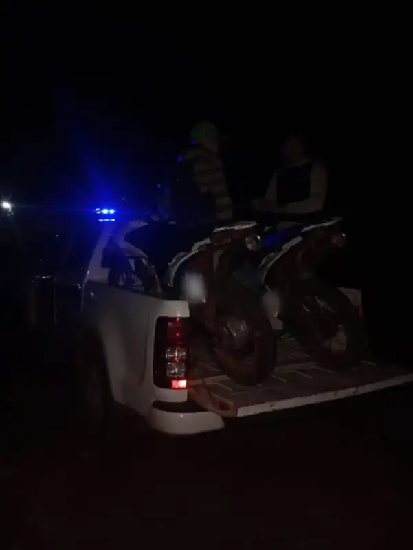 Azara: operativo policial desmanteló punto de acopio de motos robadas Azara