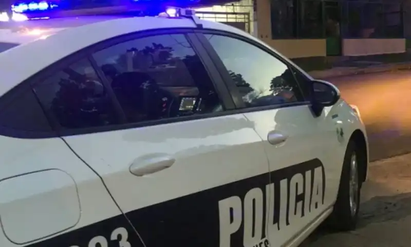 Posadas: Despiste dejó una mujer gravemente lesionada 5 MOVIL POLICIAL 1000x600 2 - 4