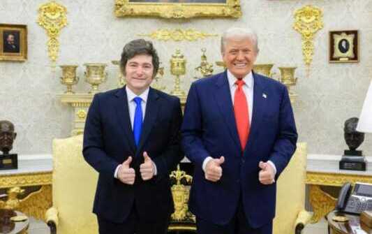 Milei sobre la captura de Maduro: “la caída de un dictador” Milei Davos Trump
