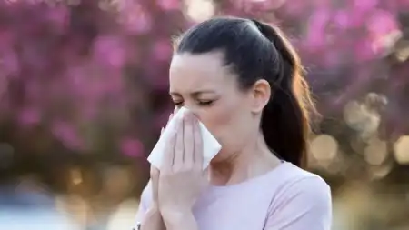 Alergias de primavera: factores, síntomas y soluciones médicas recomendadas El Dr. Guillermo Fraga explica cómo diferenciar entre alergias y virus respiratorios, y ofrece soluciones efectivas para disfrutar de la primavera sin molestias.