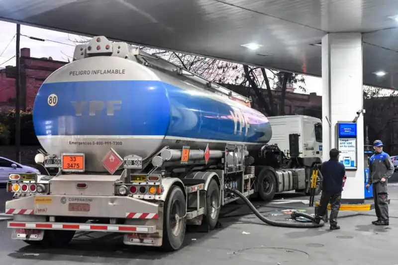 Venta de combustibles: Misiones cayó por encima del promedio nacional 4 combustible ypf misiones