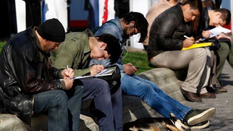 La desindustrialización avanza mientras crece la incertidumbre laboral.