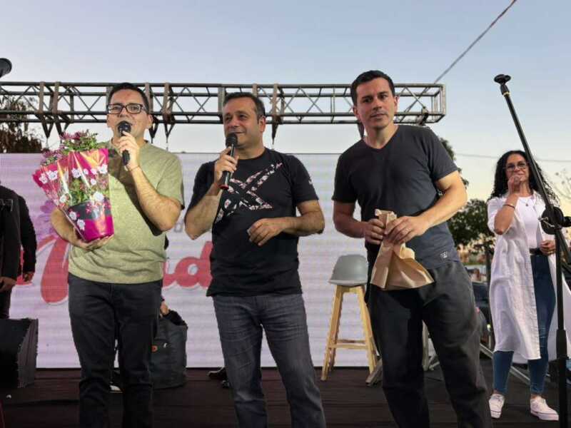La Enchamigada Popular contó con la presencia de Oscar Herrera Ahuad.