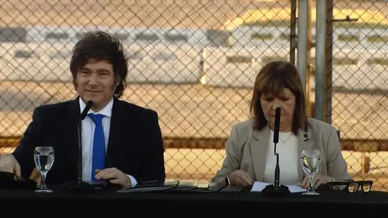 Milei nuevo código penal - protocolo antipiquetes