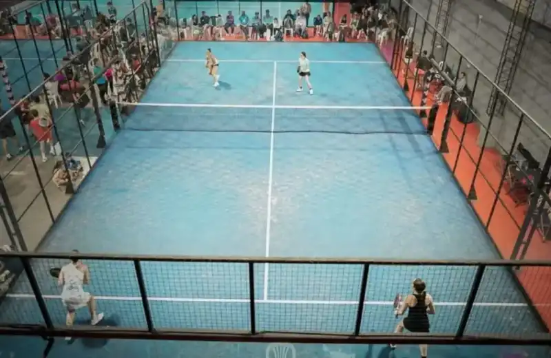 Pádel femenino en auge en Misiones: “Tenemos alrededor de 540 jugadoras registradas” 2 El pádel femenino en Misiones sigue en expansión: con 95 parejas inscriptas, nueva fecha provincial y crecimiento sostenido, María Laura Ibarrola analizó el presente y futuro del deporte.