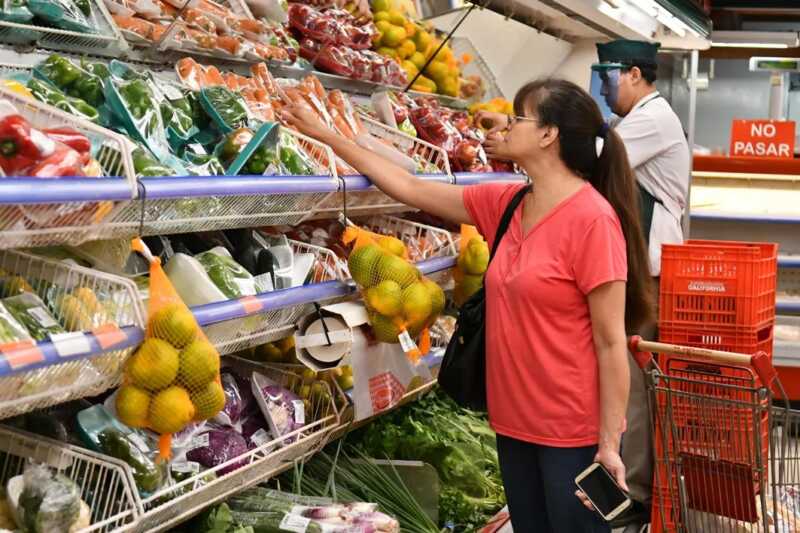 Empleados de comercio tendrán un aumento del 5% en tres tramos desde abril 2 ventas supermercados