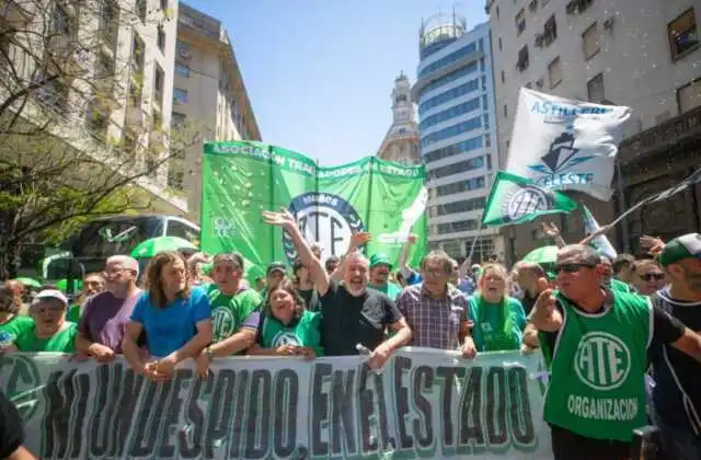 Movilizaciones y medidas gremiales serán coordinadas por ATE para defender derechos de trabajadores estatales.