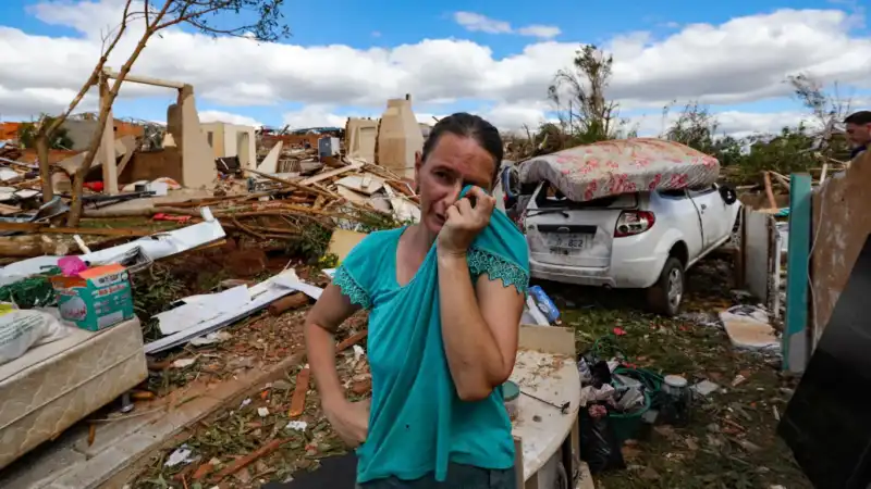 Tragedia climática en Brasil: un ciclón arrasó tres estados y provocó siete muertes 2 Brasil