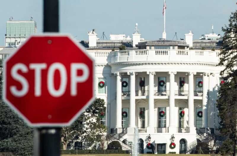 Crisis en Washington: empleados públicos buscan almuerzos gratuitos ante la falta de pago 5 G5DLkWKXAAAfzXT - 4