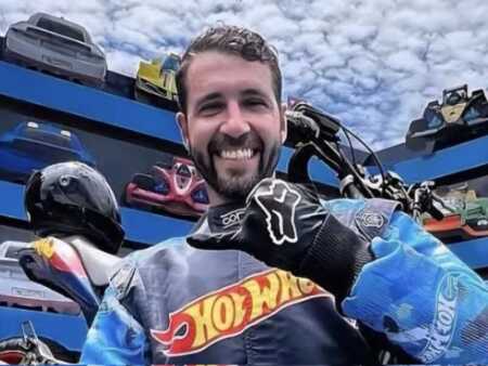Brasil: piloto muere en un espectáculo de motos en Beto Carrero World G6eP78WWMAA12w3 - 1