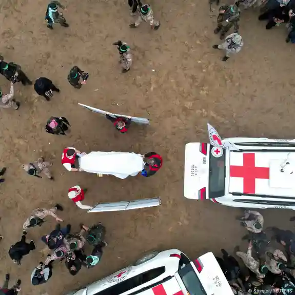 Tensión entre Israel y Hamás: los restos devueltos no corresponden a los cautivos del 7 de octubre 1 Hamás