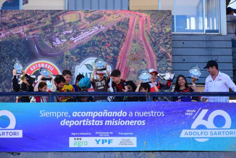 Misionero de Karting: la 8ª fecha dejó emoción, ganadores y definiciones en suspenso 20 WhatsApp Image 2025 11 10 at 07.22.17 1 - 19