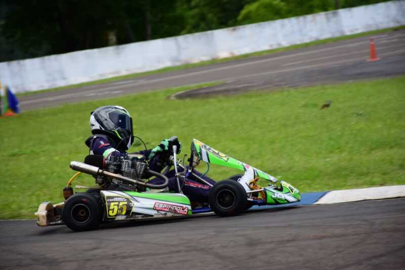 Misionero de Karting: la 8ª fecha dejó emoción, ganadores y definiciones en suspenso 10 WhatsApp Image 2025 11 10 at 07.22.49 - 9