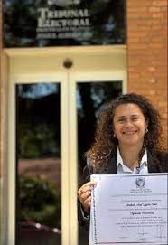 Arabela Soler asumirá su banca en la Legislatura tras la renuncia de Fátima Cabrera 4 arabela soler diputada 1 - 3