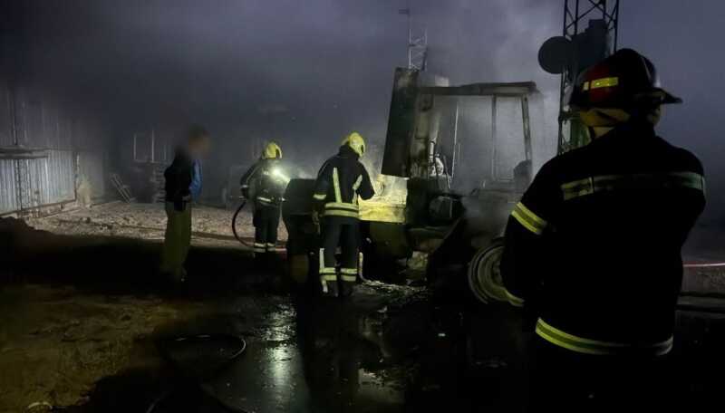 Bomberos controlaron incendios en un aserradero en Oberá y en una vivienda en Wanda incendio