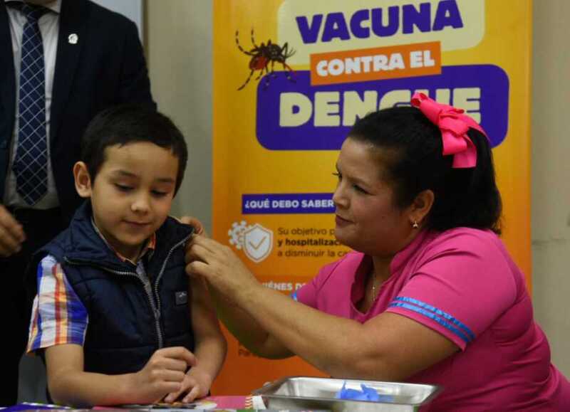 dengue vacuna