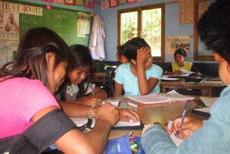Docentes indígenas de Misiones buscan incorporar la lengua y cultura originaria al currículo provincial 2 docentes indígenas