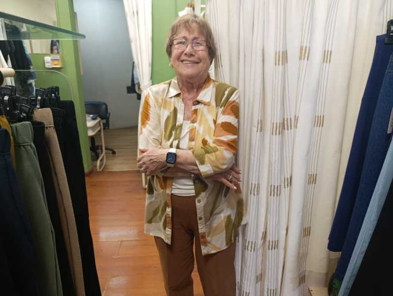 Comercios sienten la crisis en Posadas: “La gente está con miedo porque le falta plata” 2 elena - 1
