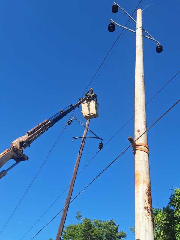 Energía de Misiones avanza en el refuerzo de la línea de 33 kV entre Eldorado y Pozo Azul 4 energia de misiones eldorado 1 - 3