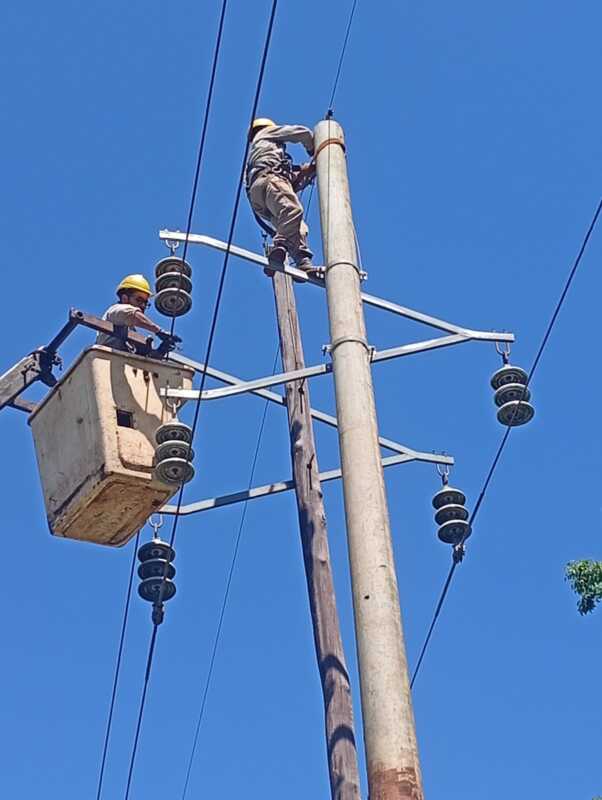 Energía de Misiones avanza en el refuerzo de la línea de 33 kV entre Eldorado y Pozo Azul 6 energia de misiones eldorado 2 - 5