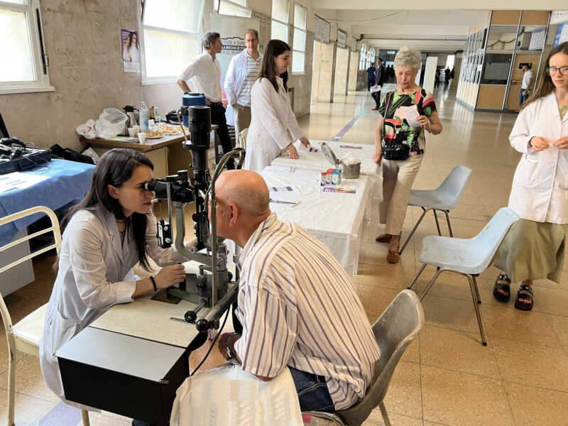 Un día para cuidar la vista: campaña gratuita en Misiones contra la ceguera por diabetes Oftalmólogos realizan fondo de ojos gratuito en Misiones para detectar a tiempo la retinopatía diabética.