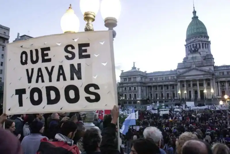 que se vayan todos - 8