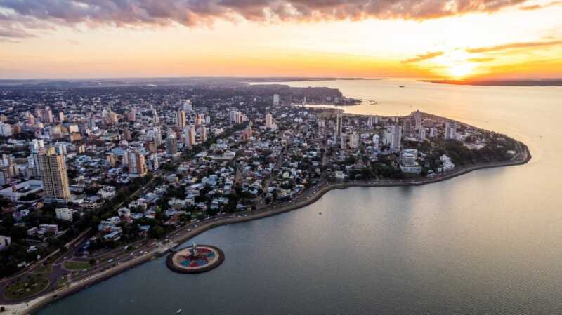 El 2026 arrancó con una mejora del 7% en la ocupación hotelera en Posadas 2 Stands de municipios y empresas turísticas ultiman detalles para el Hot Sale turístico de Misiones en el Parque Paraguayo posadas.