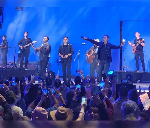 La Fiesta Nacional de la Navidad tiene hoy su gran noche en Alem con música, arte y tradición Fiesta