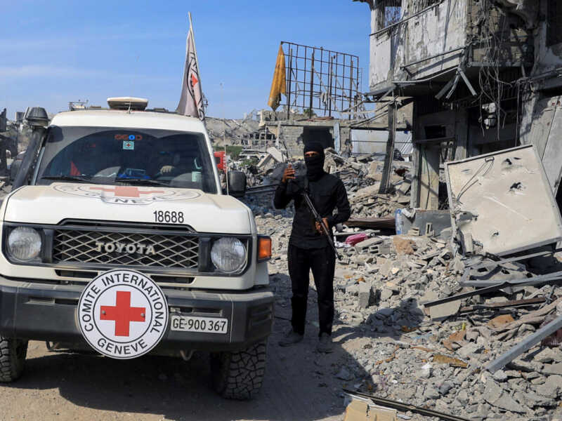 Israel envía delegación a El Cairo para recuperar al último rehén 3 G7WgrB6XkAEyk3P - 2