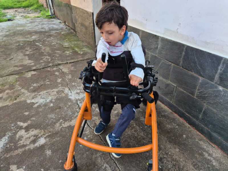 Jere a México: juntan fondos para financiar su tratamiento contra la parálisis cerebral Jeremías México