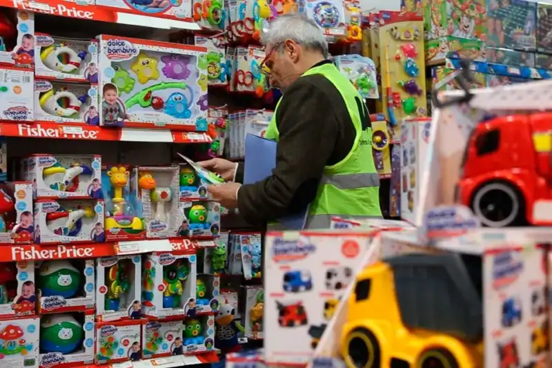 Cerraron 300 jugueterías y el sector migra a la venta online ante la caída del consumo 4 WhatsApp Image 2025 12 01 at 11.50.32 - 3