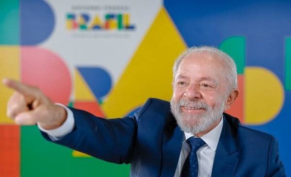 Brasil, a un paso de alcanzar el menor nivel de pobreza y desigualdad de su historia, según el Gobierno 2 Según el Gobierno, Brasil registra indicadores sociales históricos y avanza en la reducción del hambre y la pobreza extrema.