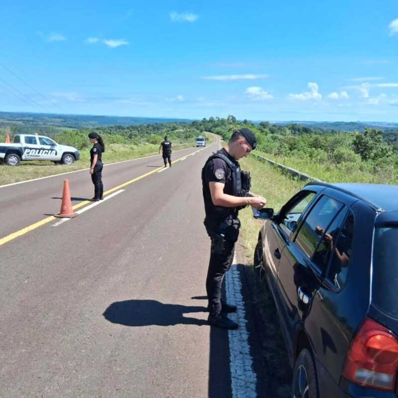 Hallaron la camioneta robada a Mario Britez y continúa el operativo para capturar a los implicados en el crimen de Puerto Rico 2 operativo fin de ano policia de misiones 9 - 1