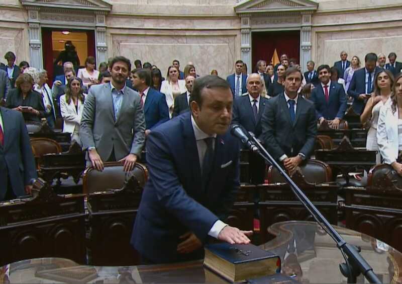 diputados jura