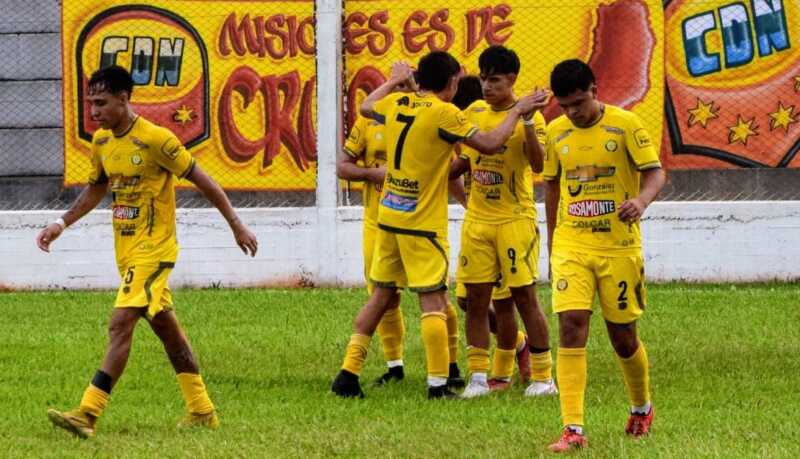 La Superliga posadeña toma forma: se reunieron dirigentes de los 12 clubes 3 Los 12 clubes de la Superliga posadeña se reunieron para definir aspectos organizativos, descensos y estructura formativa.
