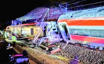 Conmoción en España: accidente ferroviario deja 40 víctimas fatales y un centenar de heridos G BU0mvX0AAuEuS - 2