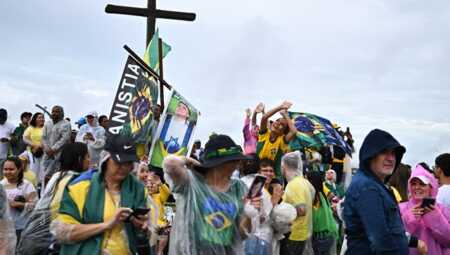 Rayo en Brasilia deja 30 heridos durante marcha a favor de Bolsonaro G iEi3PXEAAUJDJ e1769372602250 - 1
